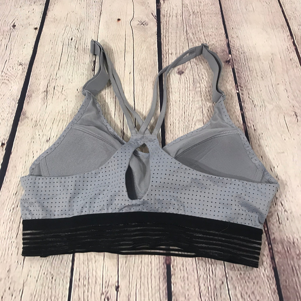 Victoria’s Secret Grey & Black Sports Bra Size 32A - Picture 2 of 4